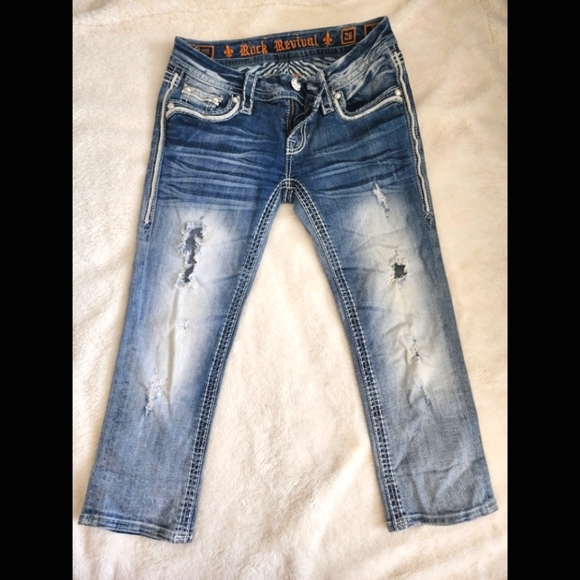 Rock Revival Capris - Picture 1 of 5